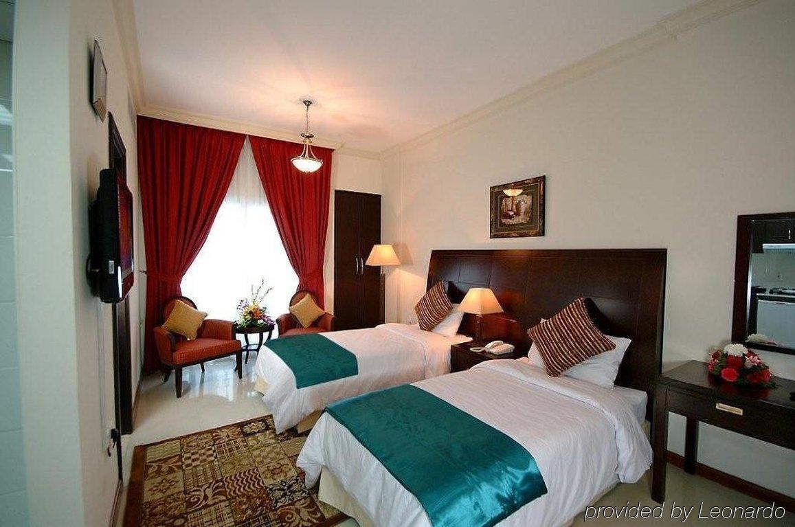 Golden Square Hotel Apartments Dubái Exterior foto