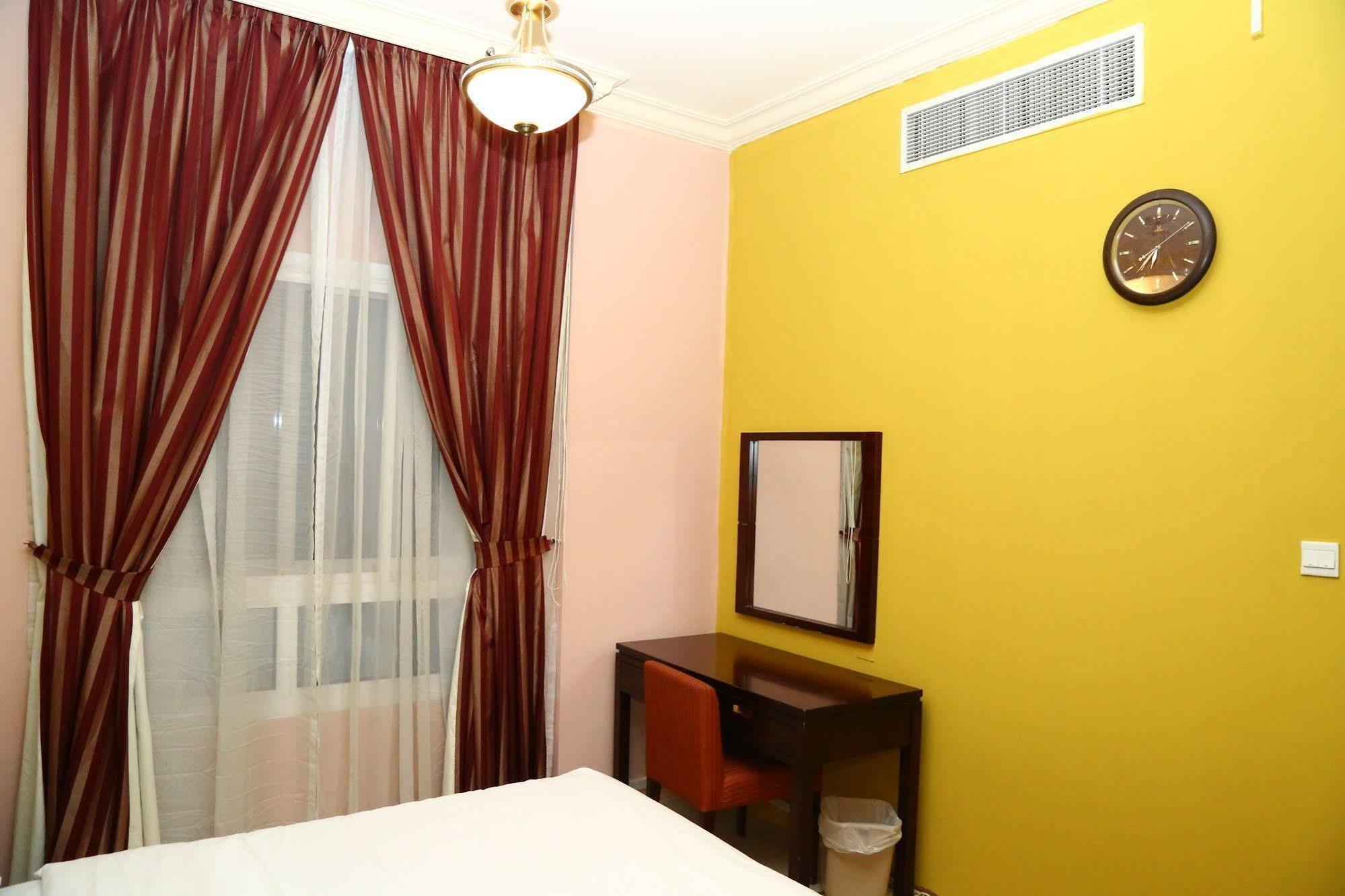 Golden Square Hotel Apartments Dubái Exterior foto